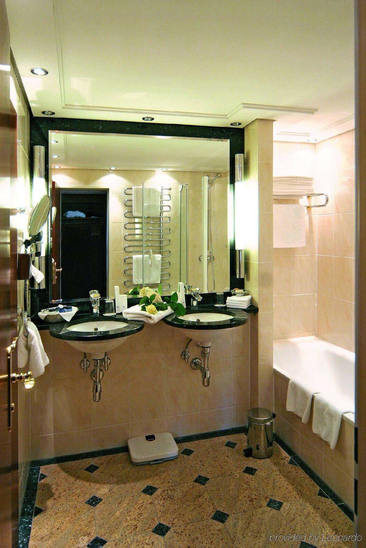 Maritim Bellevue Hotel 4*